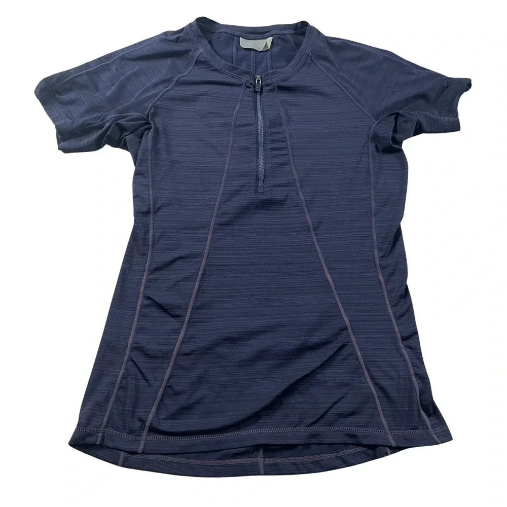 Athleta Blue half zip shirt sleeve top, pocket in back